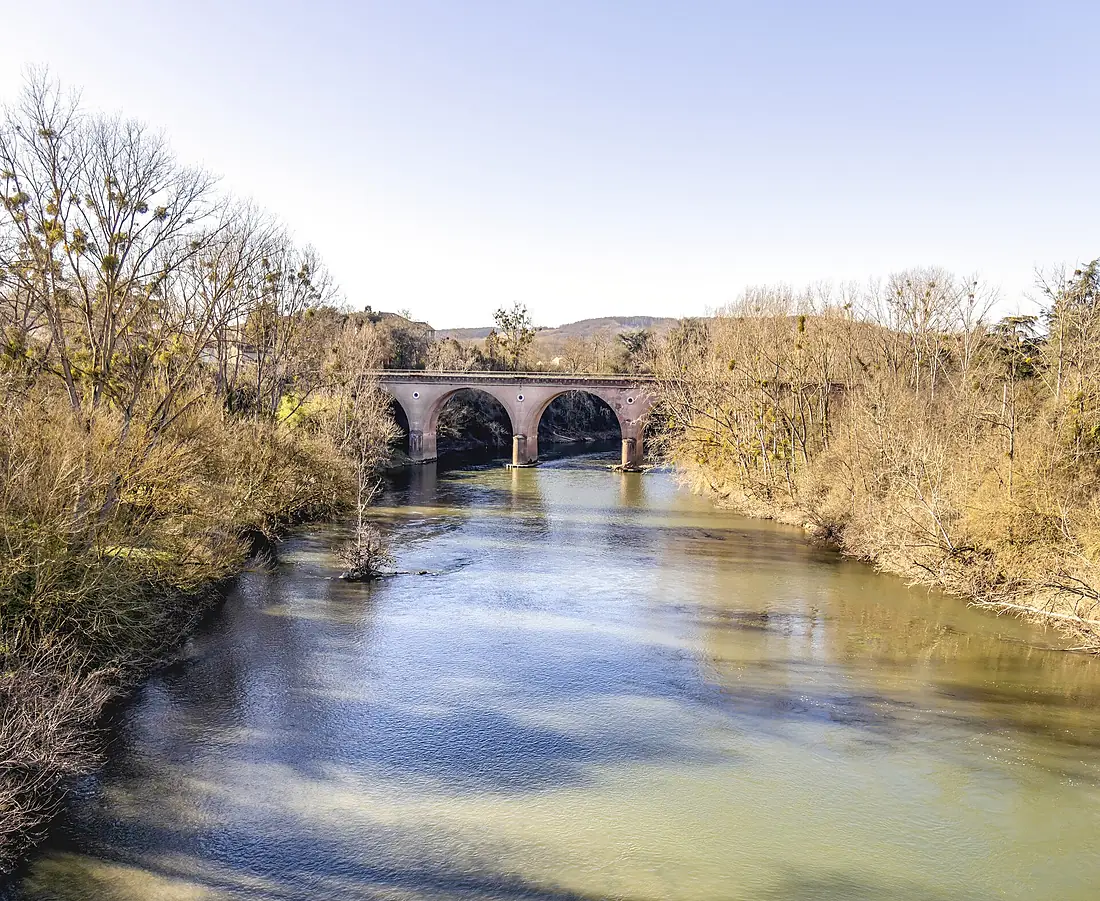 Saint-Sulpice-la-Pointe (Tarn) - Le pont du chemin de fer sur l'Agout