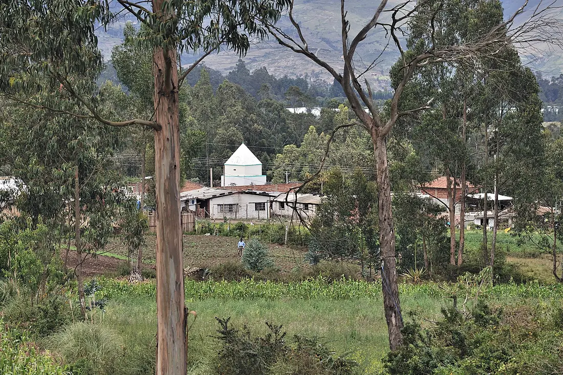 Ecuador Oyambaro agri landscape 03