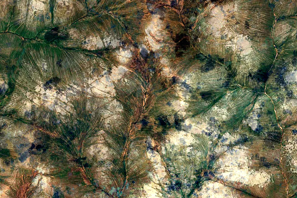 Anabar: satellite view of the source