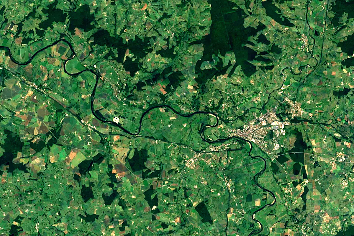 Arroux: satellite view of the mouth