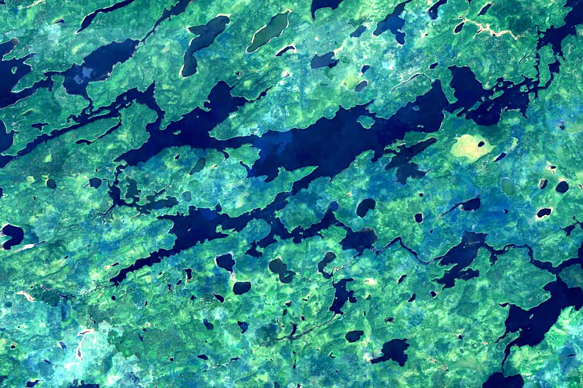 Attawapiskat River: satellite view of the source