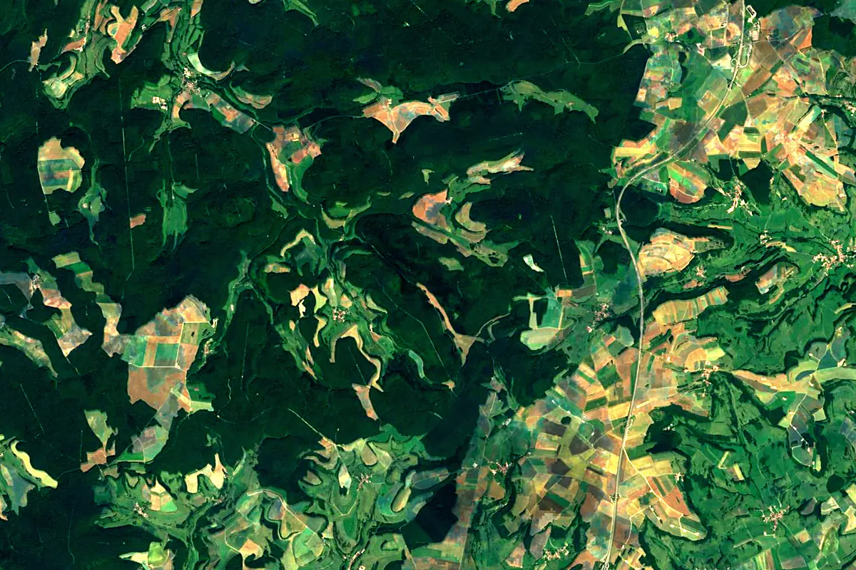 Aube: satellite view of the source