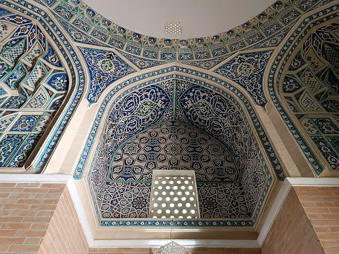 Kaldyrgach-biya mausoleum (internal view, upper side)