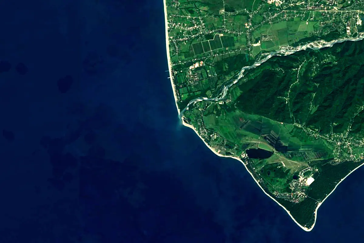 Bzyb River: satellite view of the mouth