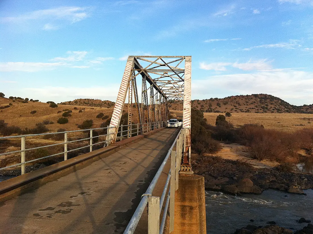 Crossing the Caledon river - panoramio