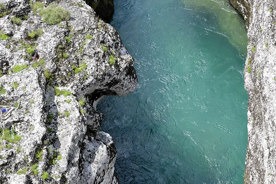 Cijevna (Cem) river in Montenegro 02