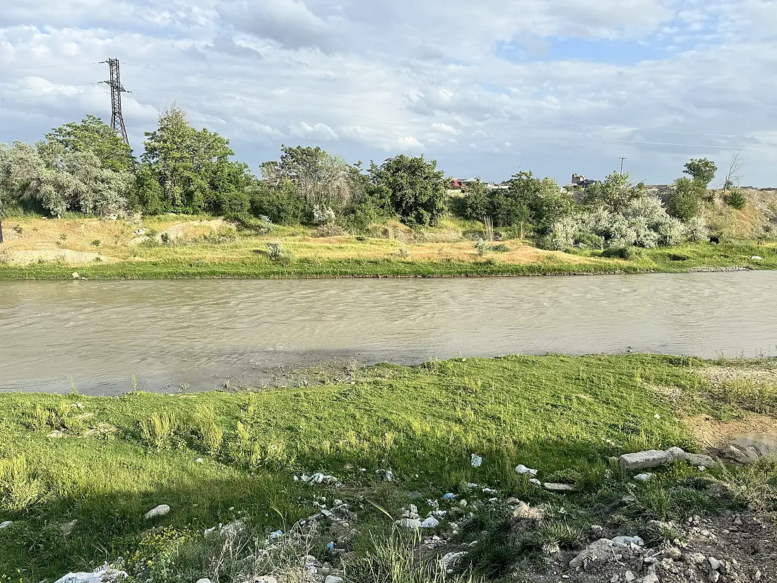 Chirchiq river. Tashkent 01