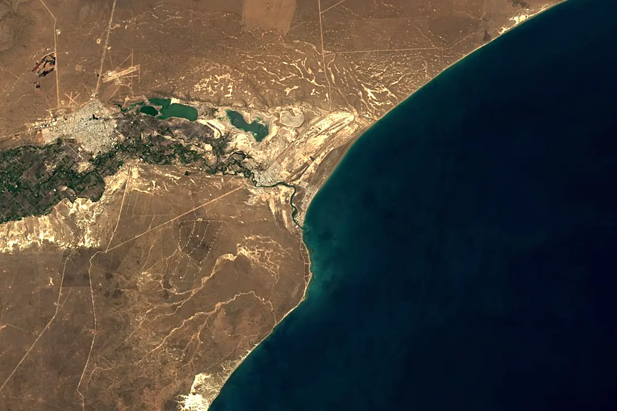 Chubut River: satellite view of the mouth