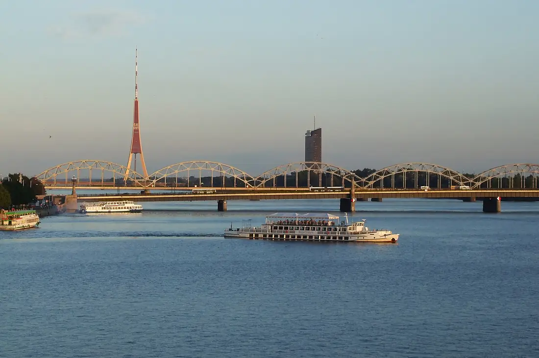 Daugava (Düna) in Riga - bridges