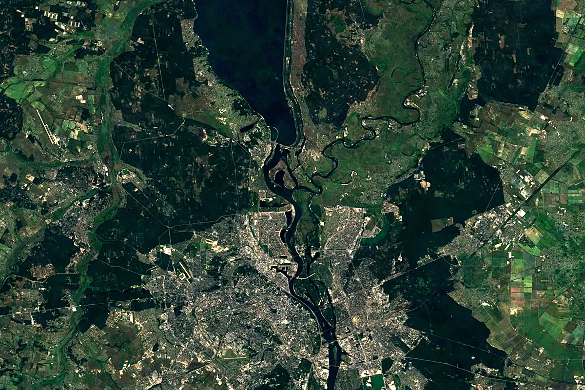 Desna: satellite view of the mouth