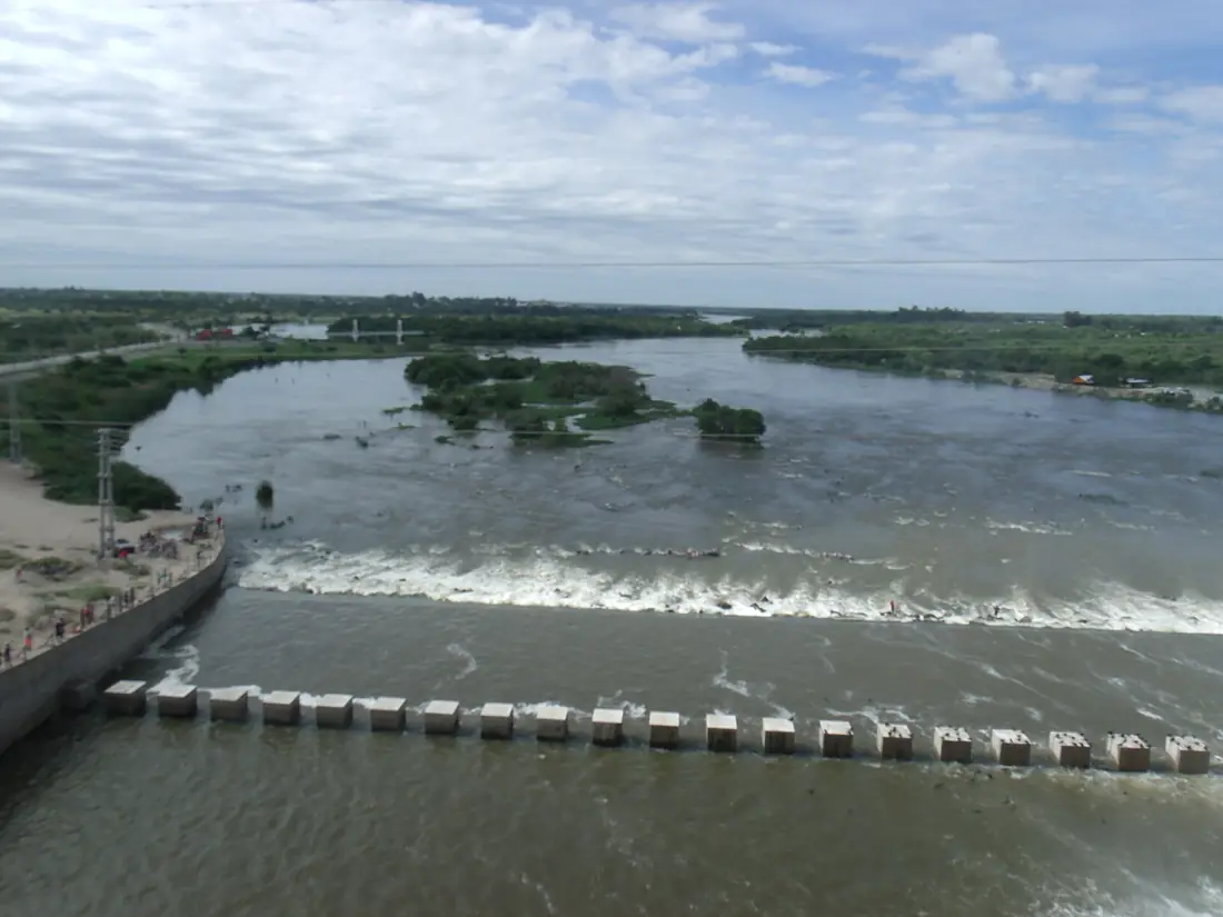 Río Dulce desde el Dique Frontal
