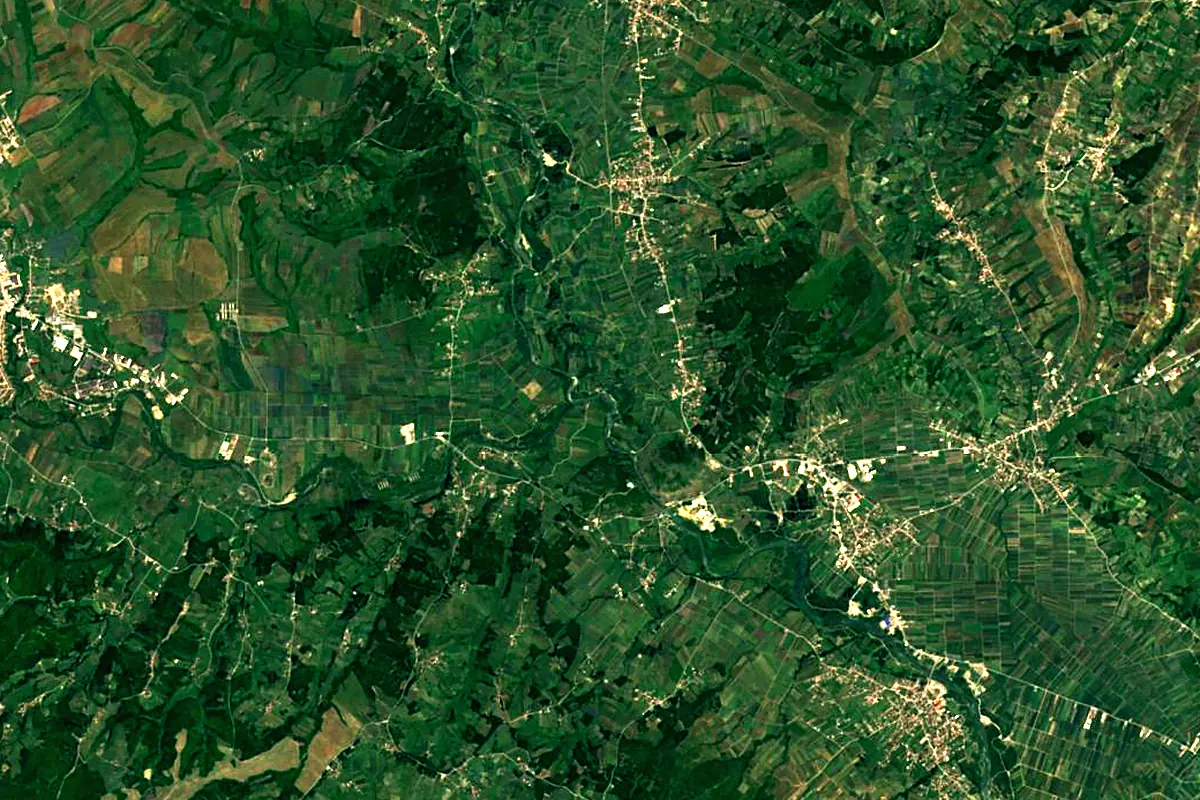 Erenik: satellite view of the mouth