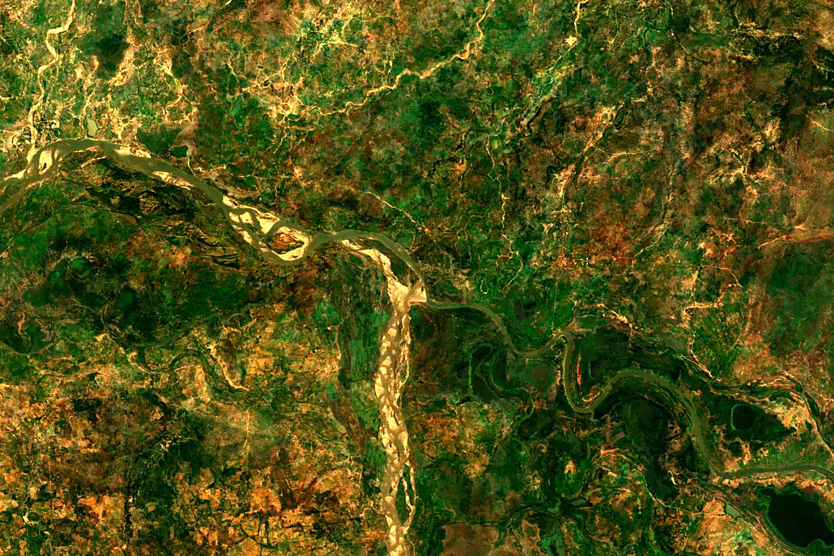 Faro River: satellite view of the mouth