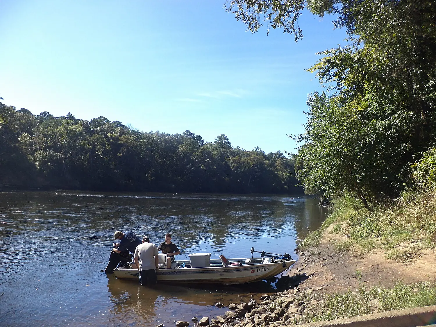 Boaters on Flint River, under GA 32 bridge