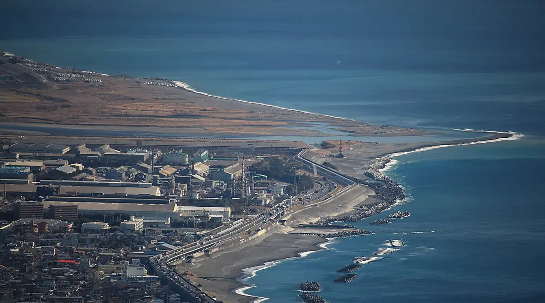 Fuji River (river mouth)