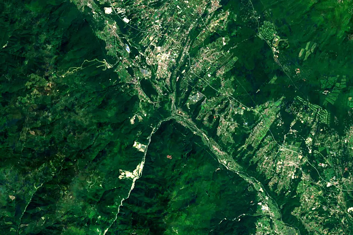 Fuji River: satellite view of the source