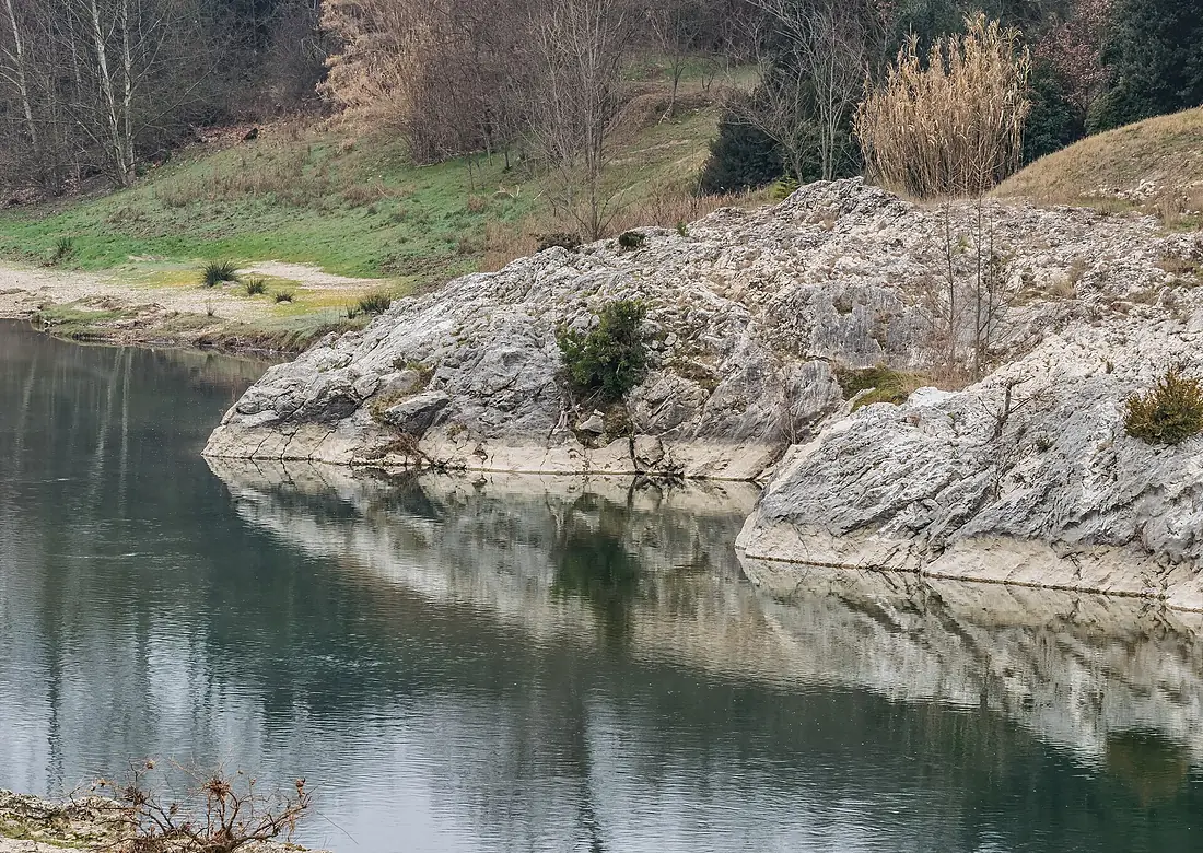 Gardon near Pont du Gard 09