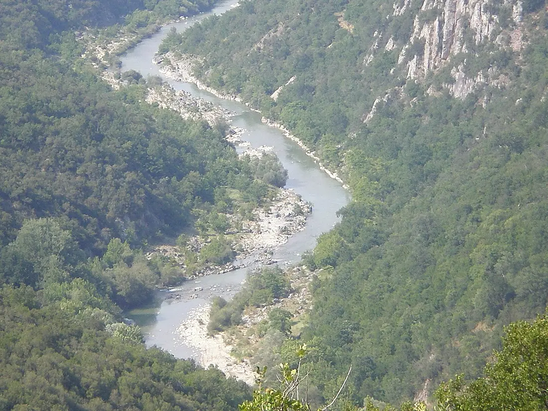O PotamosAliakmonasApoPotroto