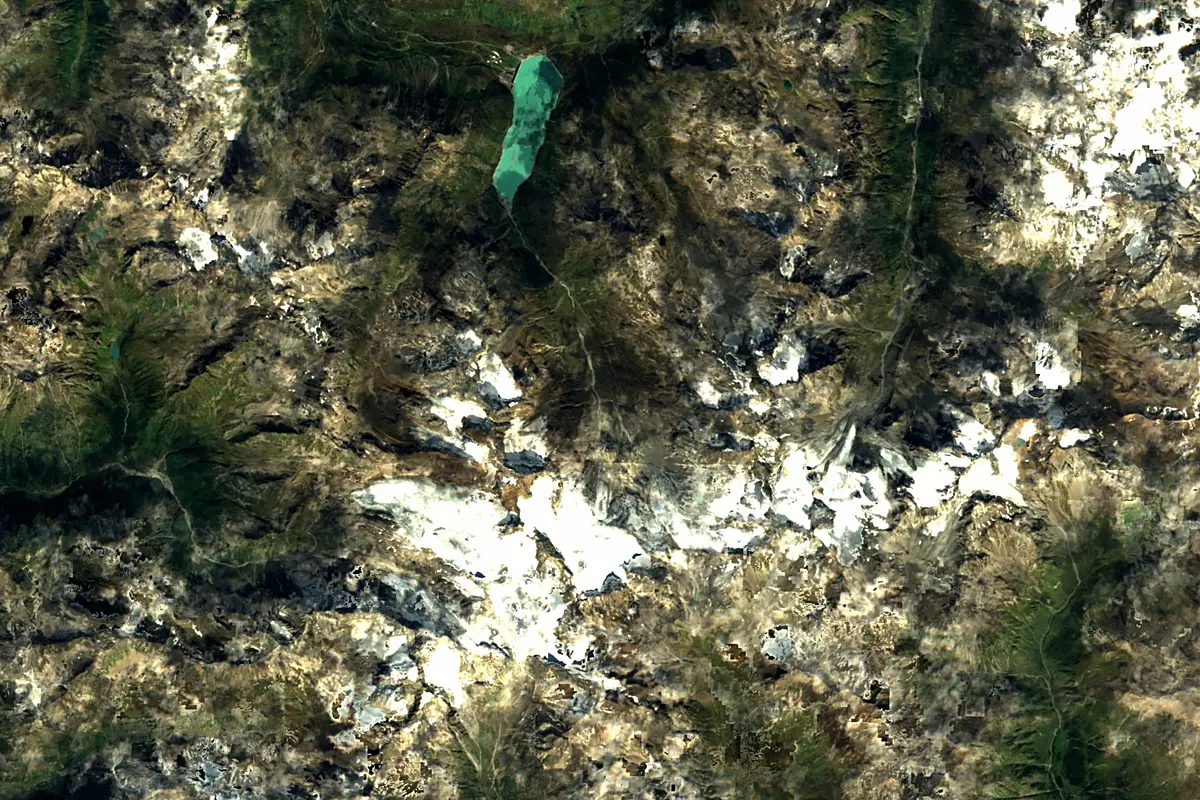 Ill: satellite view of the source