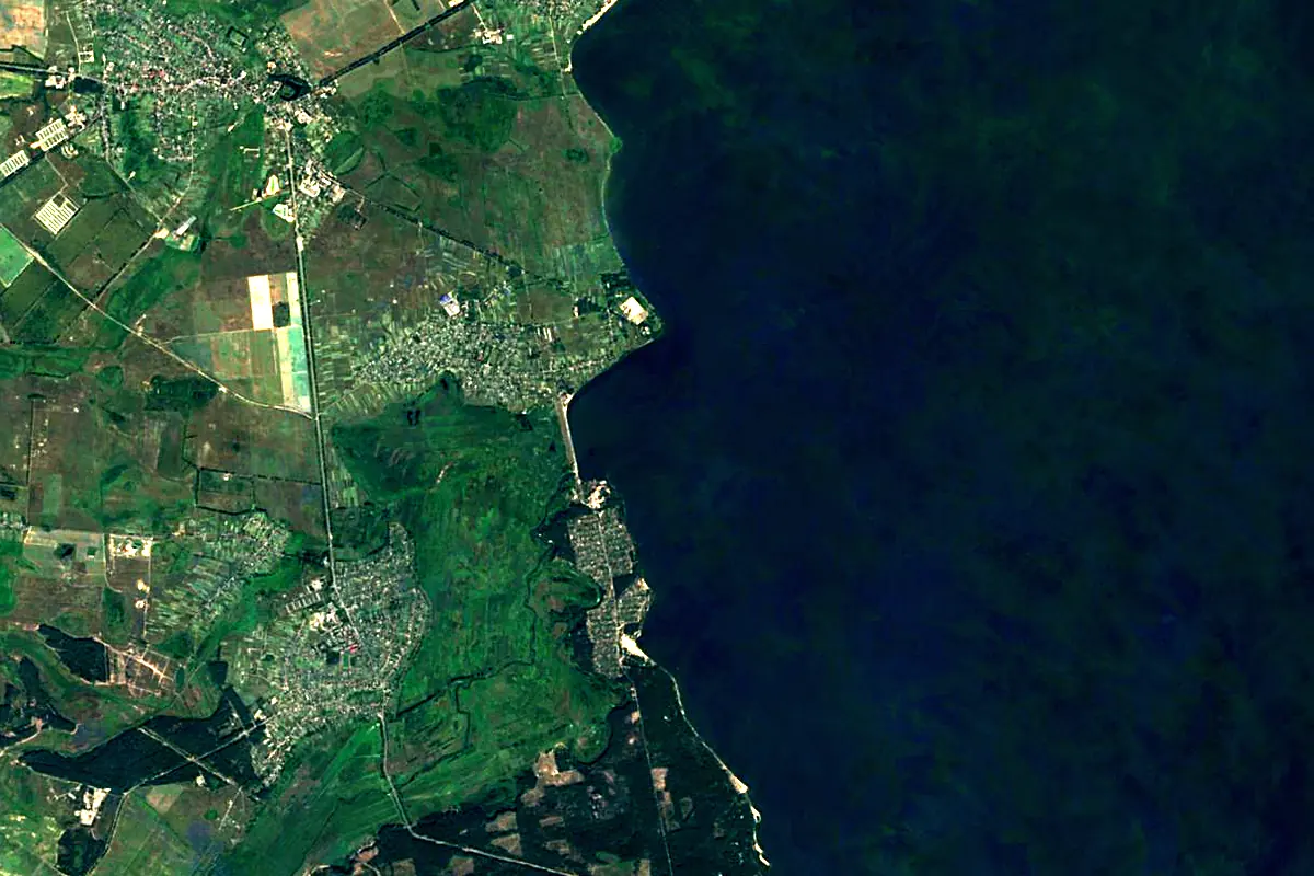 Irpin River: satellite view of the mouth