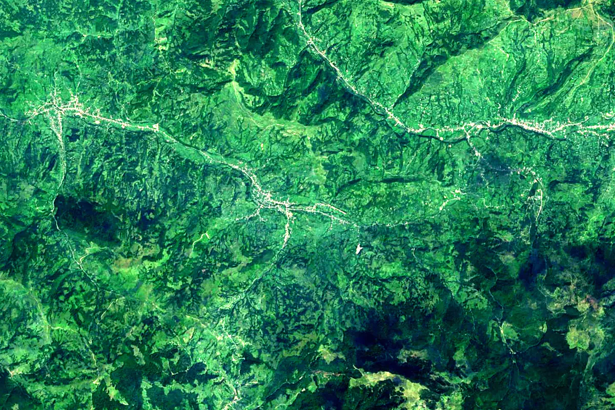 Iza River: satellite view of the source
