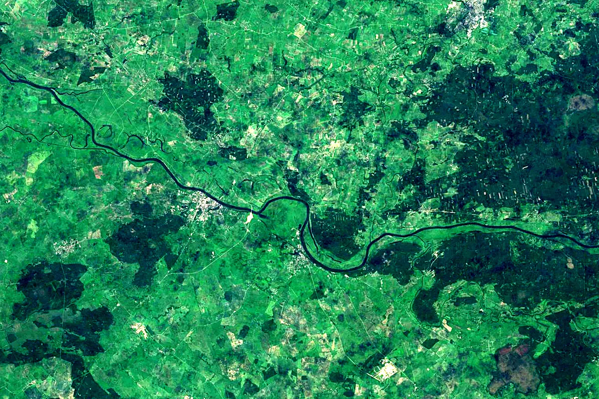 Jūra: satellite view of the mouth