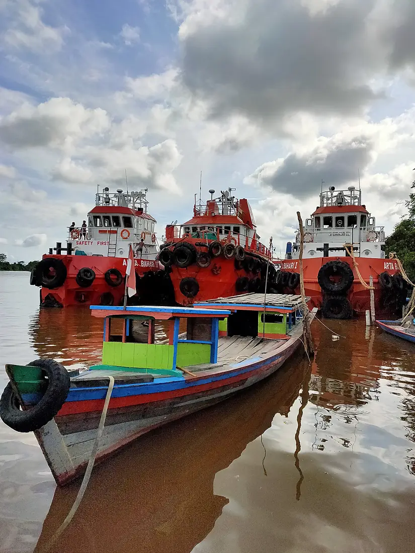 Kapal Tarik Sungai Kapuas Kubu Raya