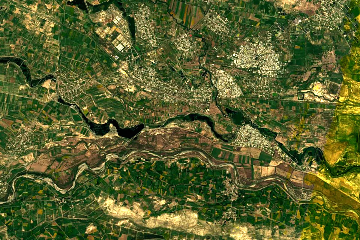 Kasagh River: satellite view of the mouth
