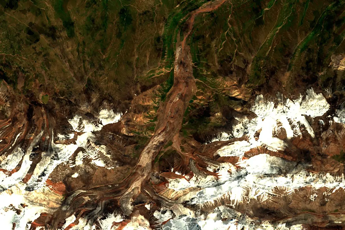 Kashgar River: satellite view of the source
