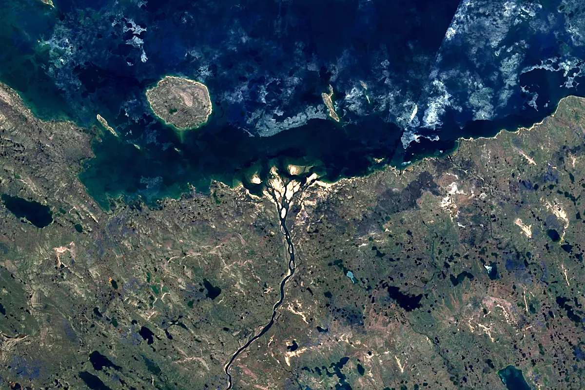 Kazan River: satellite view of the mouth