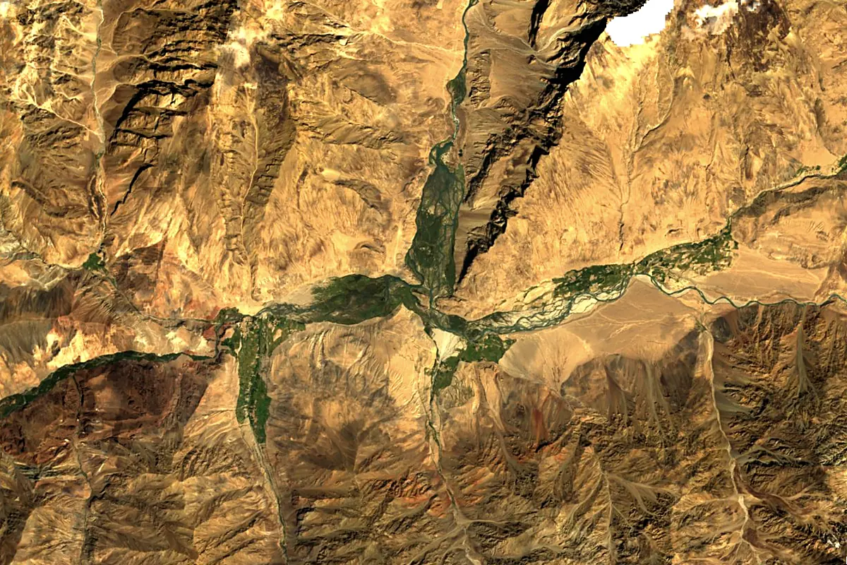 Kokcha River: satellite view of the source