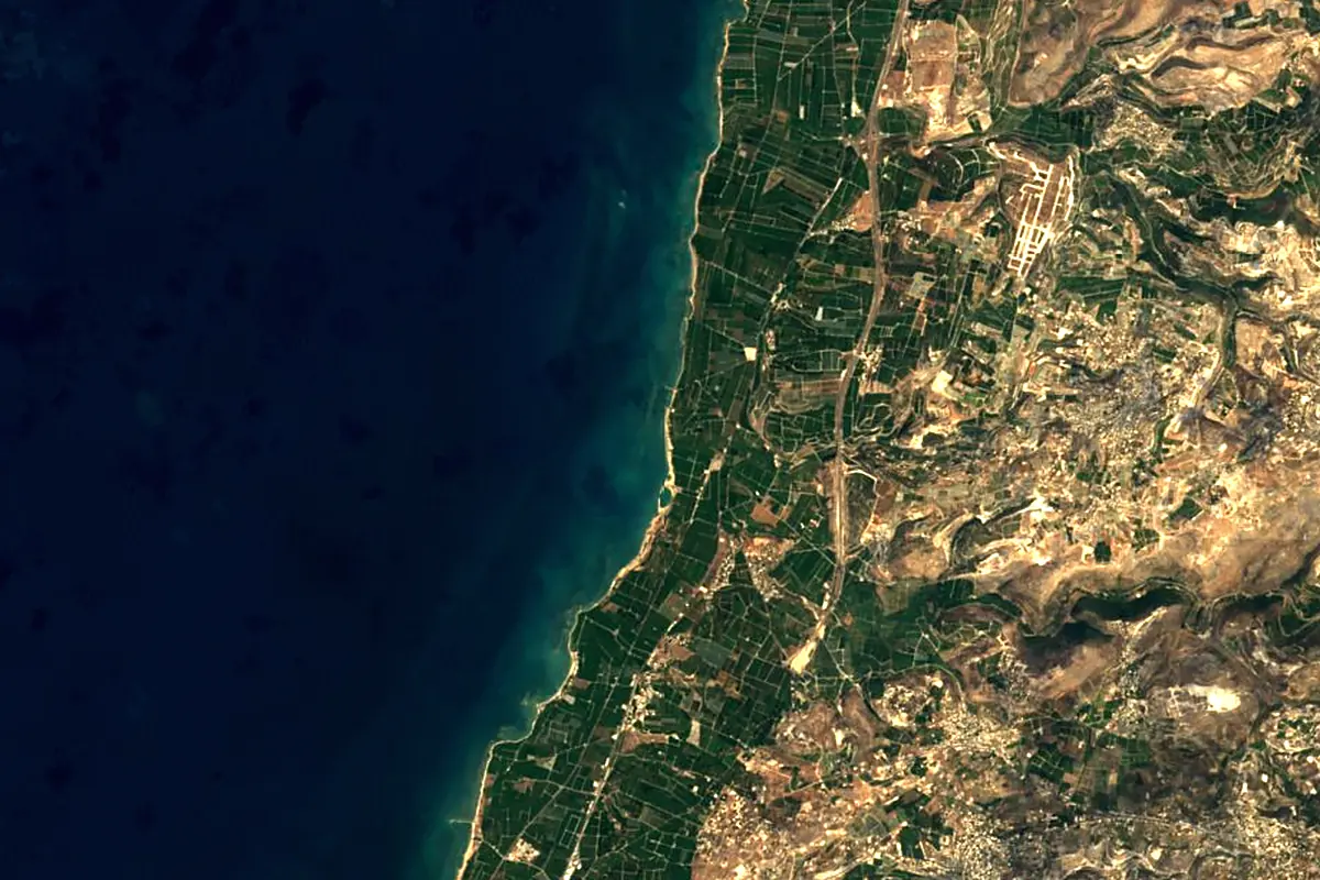 Litani River: satellite view of the mouth