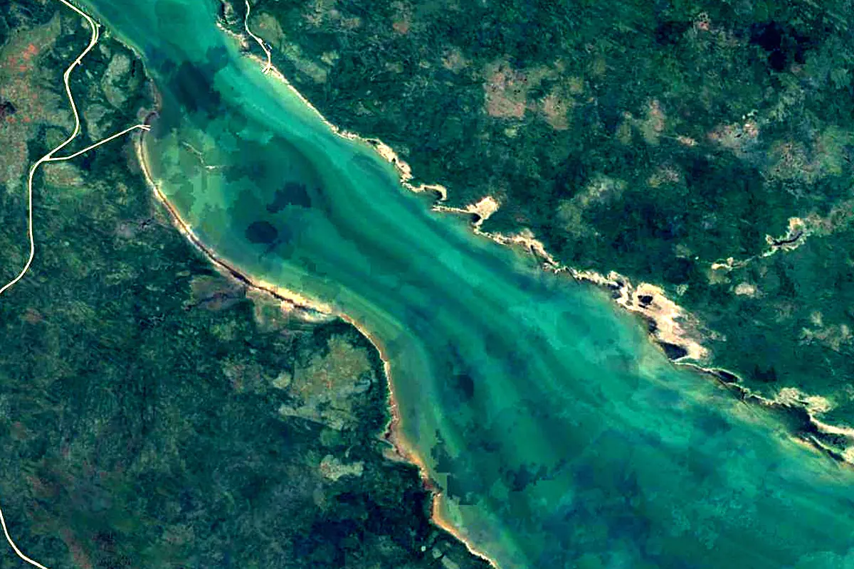 Mackenzie River: satellite view of the source