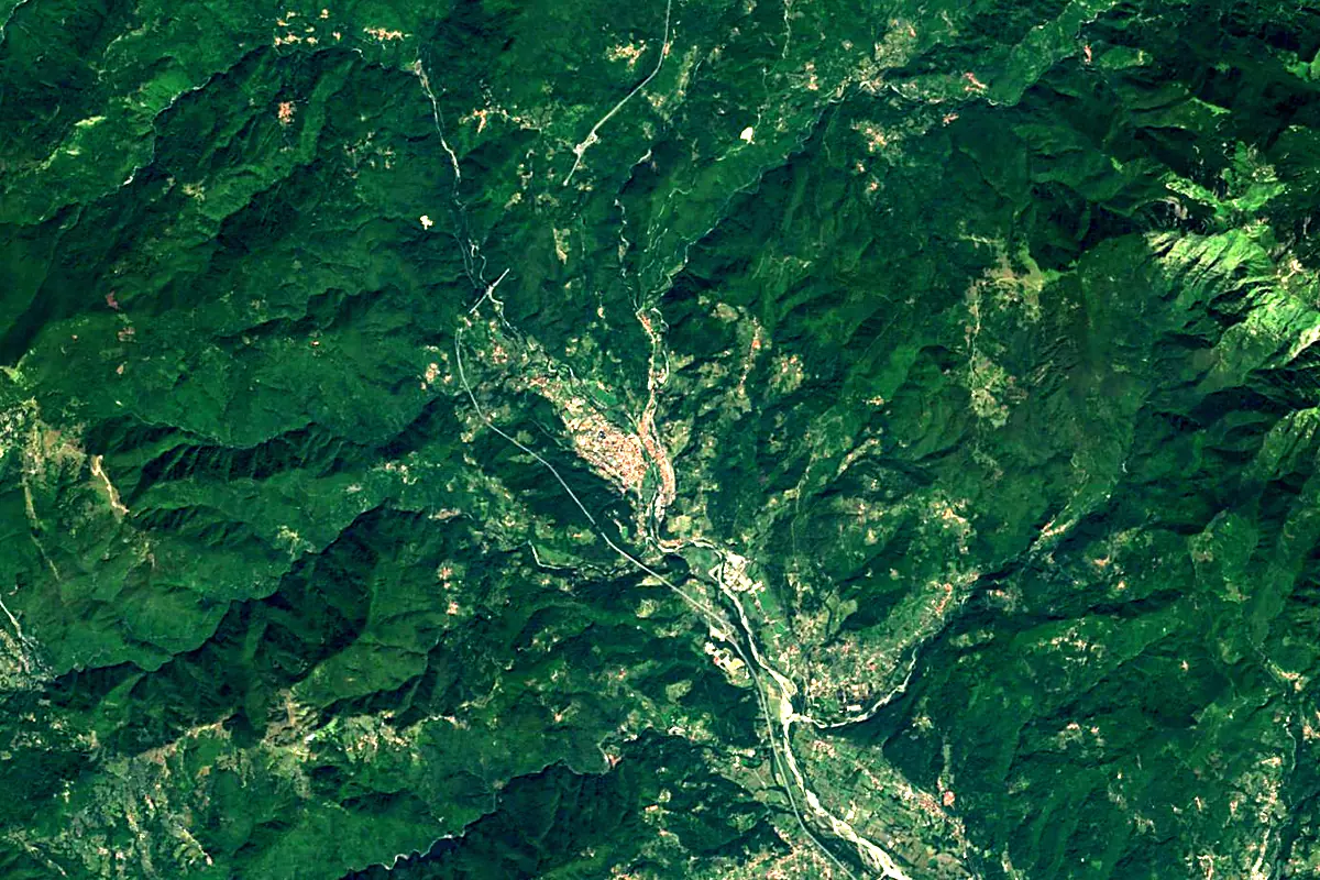 Magra: satellite view of the source