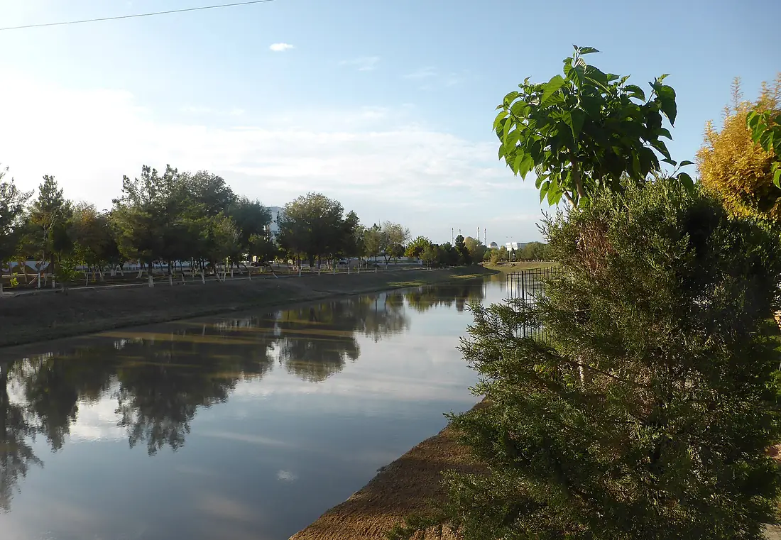 Murghab river in Mary (1) (46050578212)