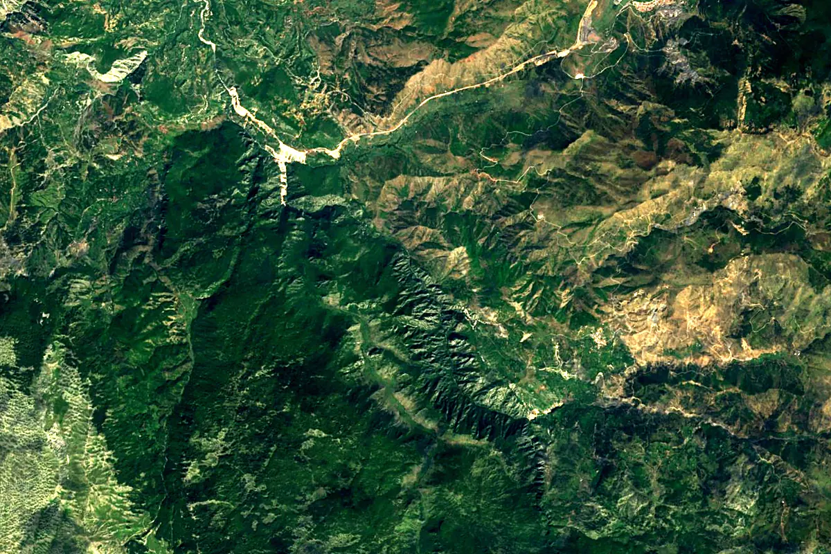 Mat: satellite view of the source