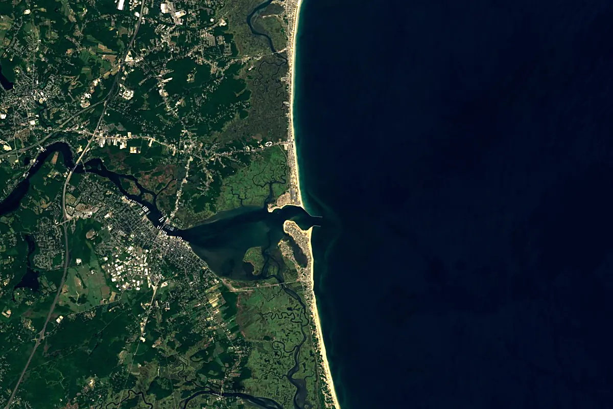 Merrimack River: satellite view of the mouth