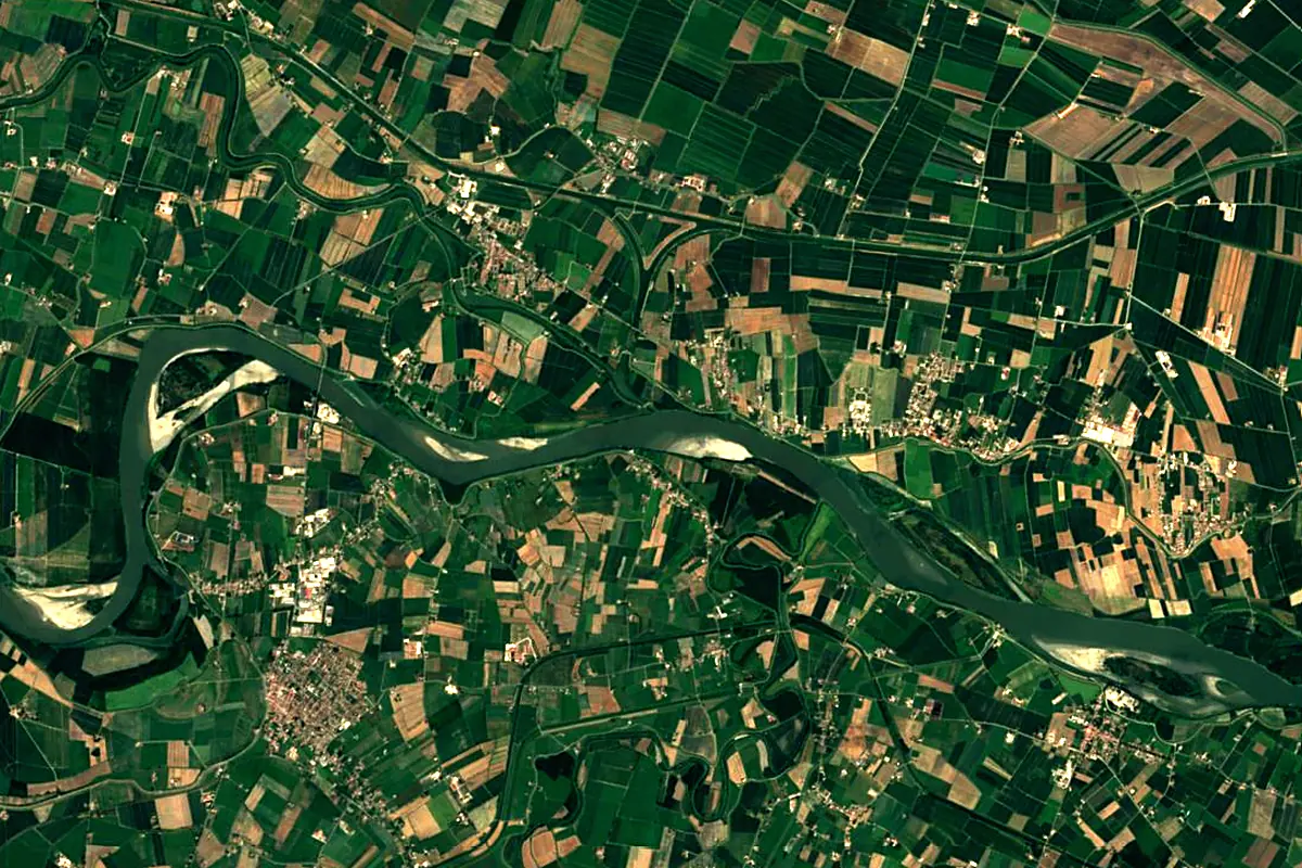 Mincio: satellite view of the mouth