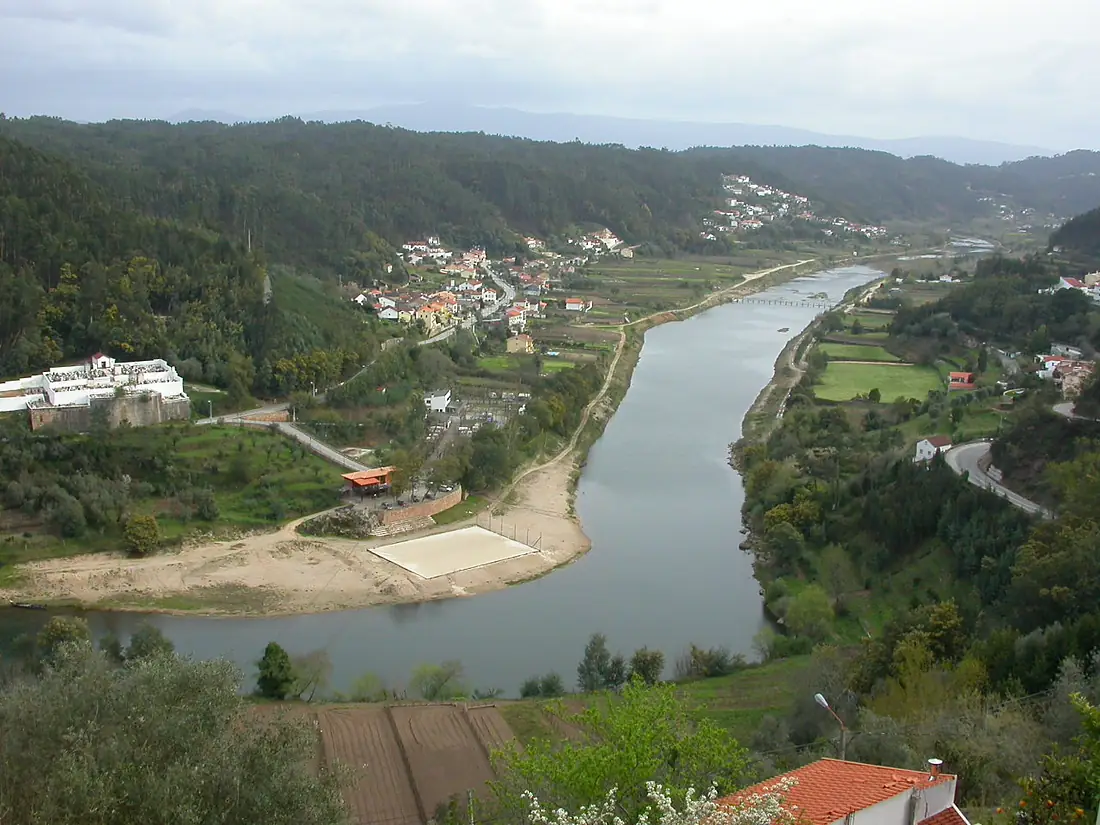 Rio Mondego em Penacova, Portugal