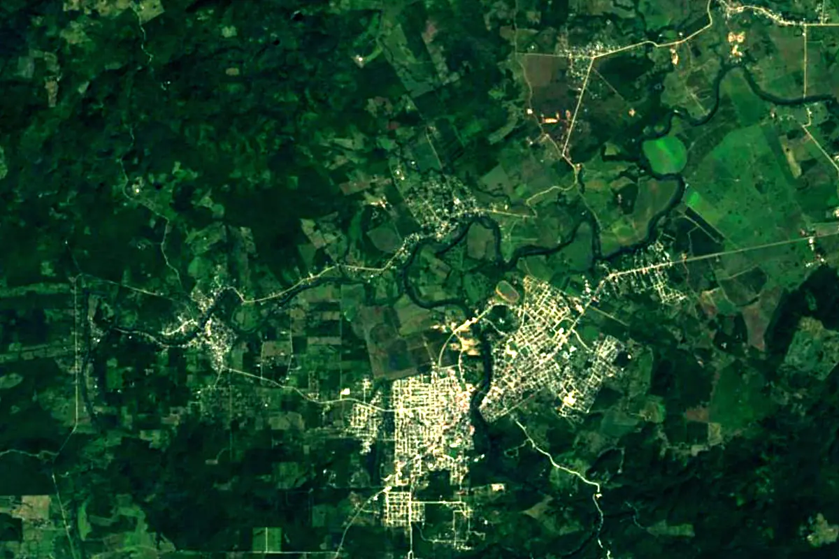Mopan River: satellite view of the mouth