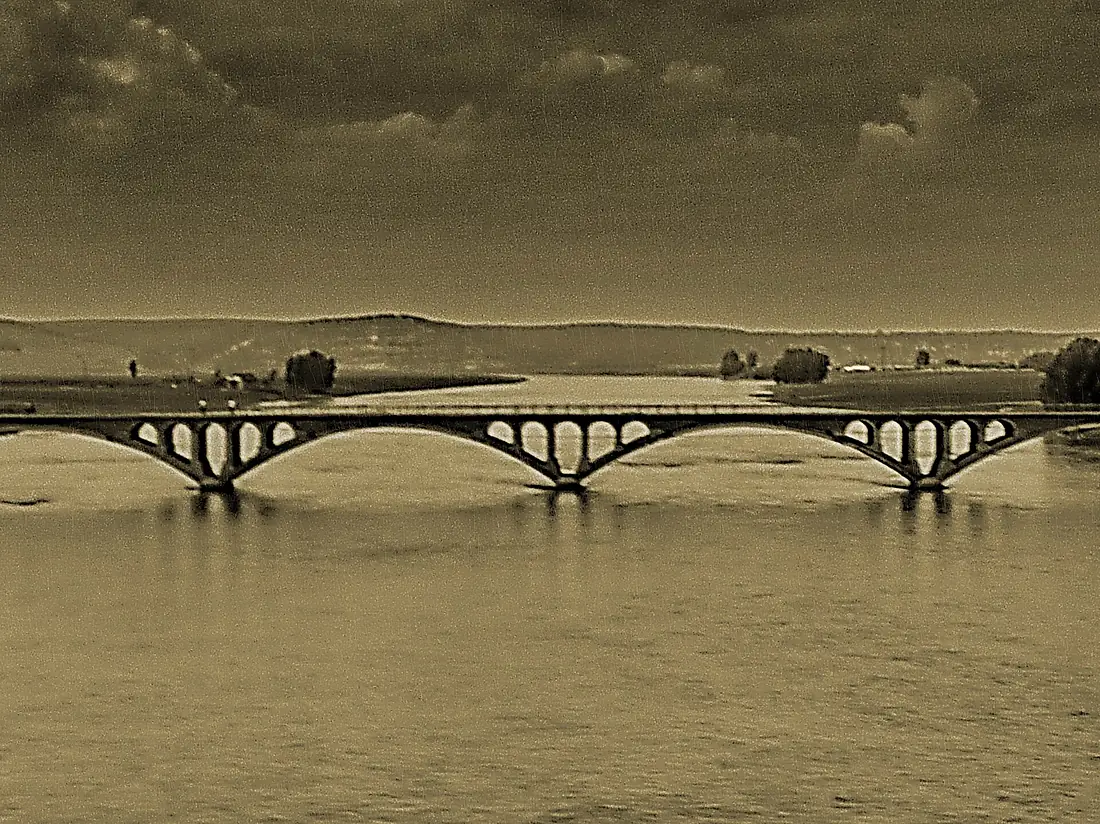 Bridge over Mudan River 牡丹江橋 - panoramio