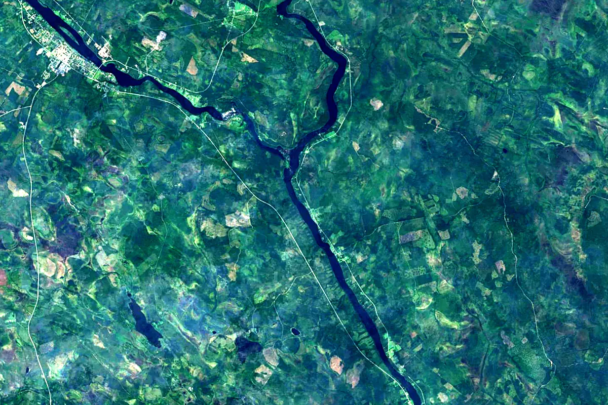 Muonio River: satellite view of the mouth