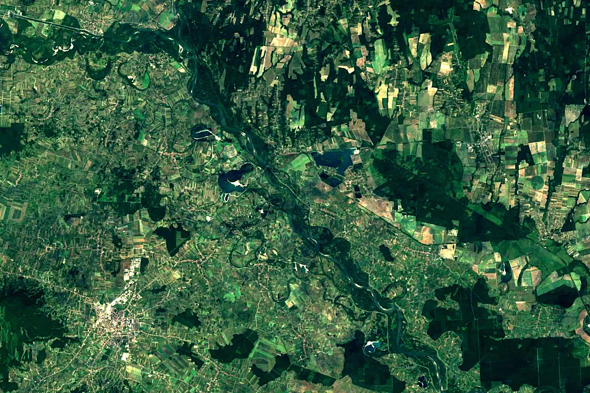 Mur: satellite view of the mouth