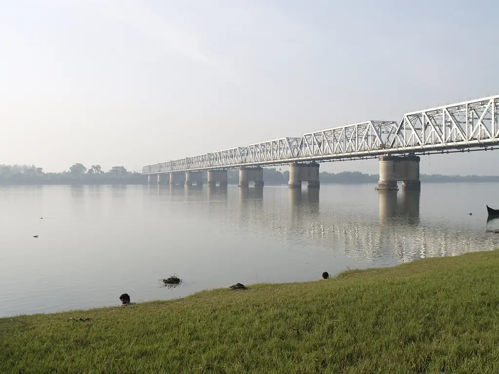 1 Narmada River and a Bridge Gujarat India