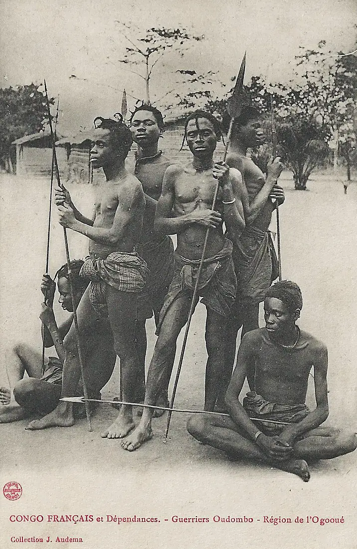 Guerriers Oudombo (région de l'Ogooué)