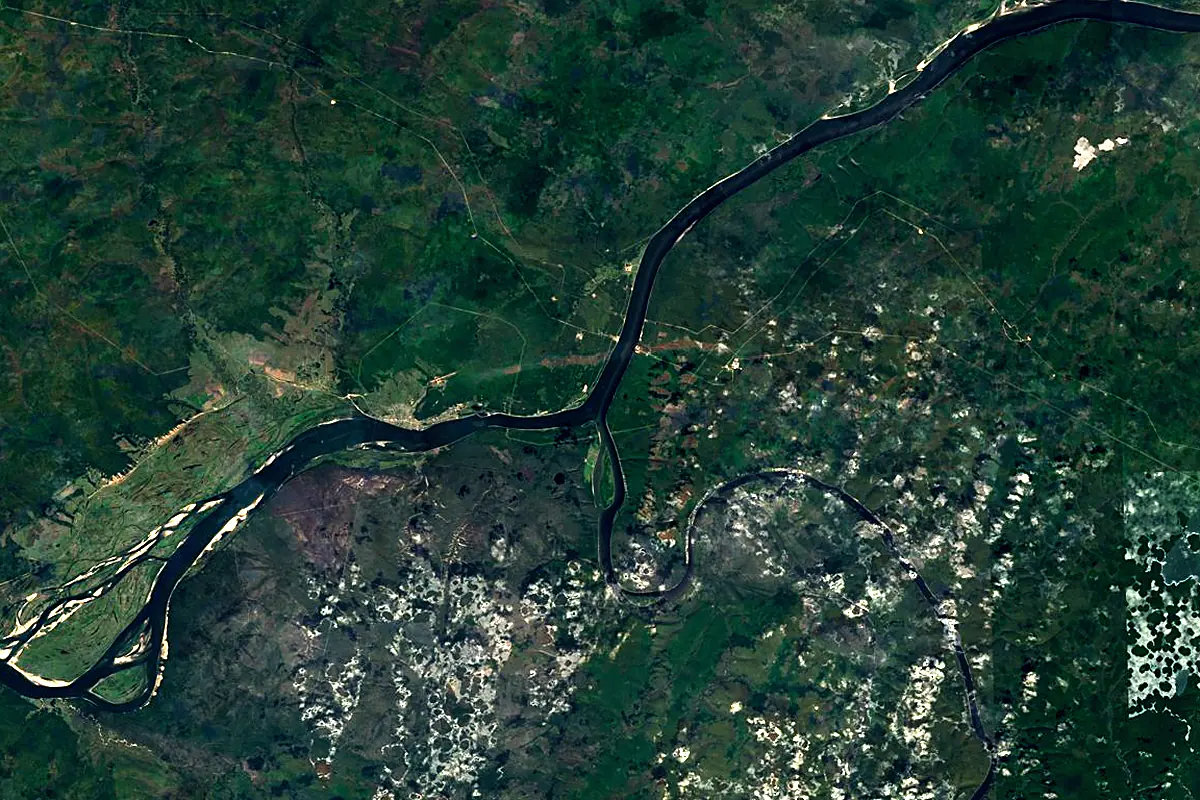 Olyokma: satellite view of the mouth