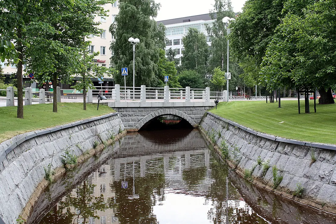 KIrkkokatu Bridge Oulu 20110624