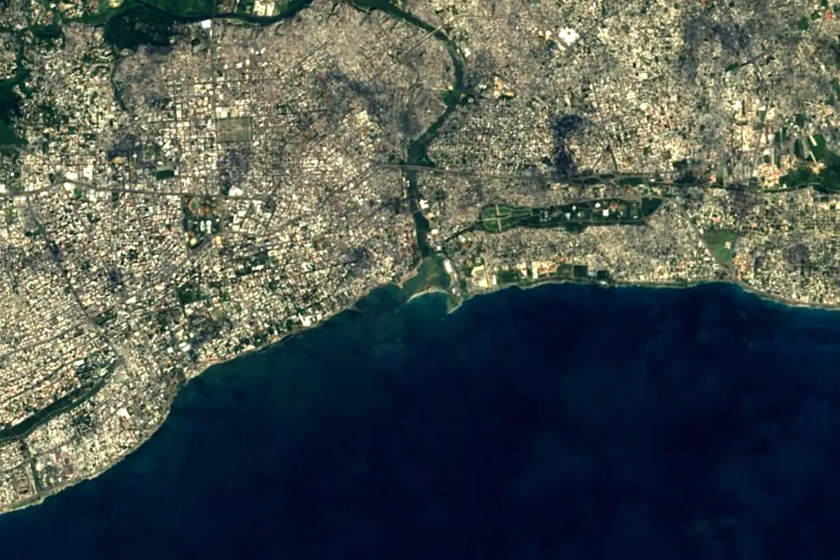Ozama River: satellite view of the mouth