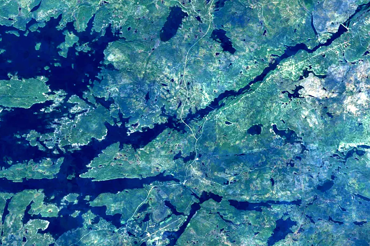 Paatsjoki: satellite view of the source