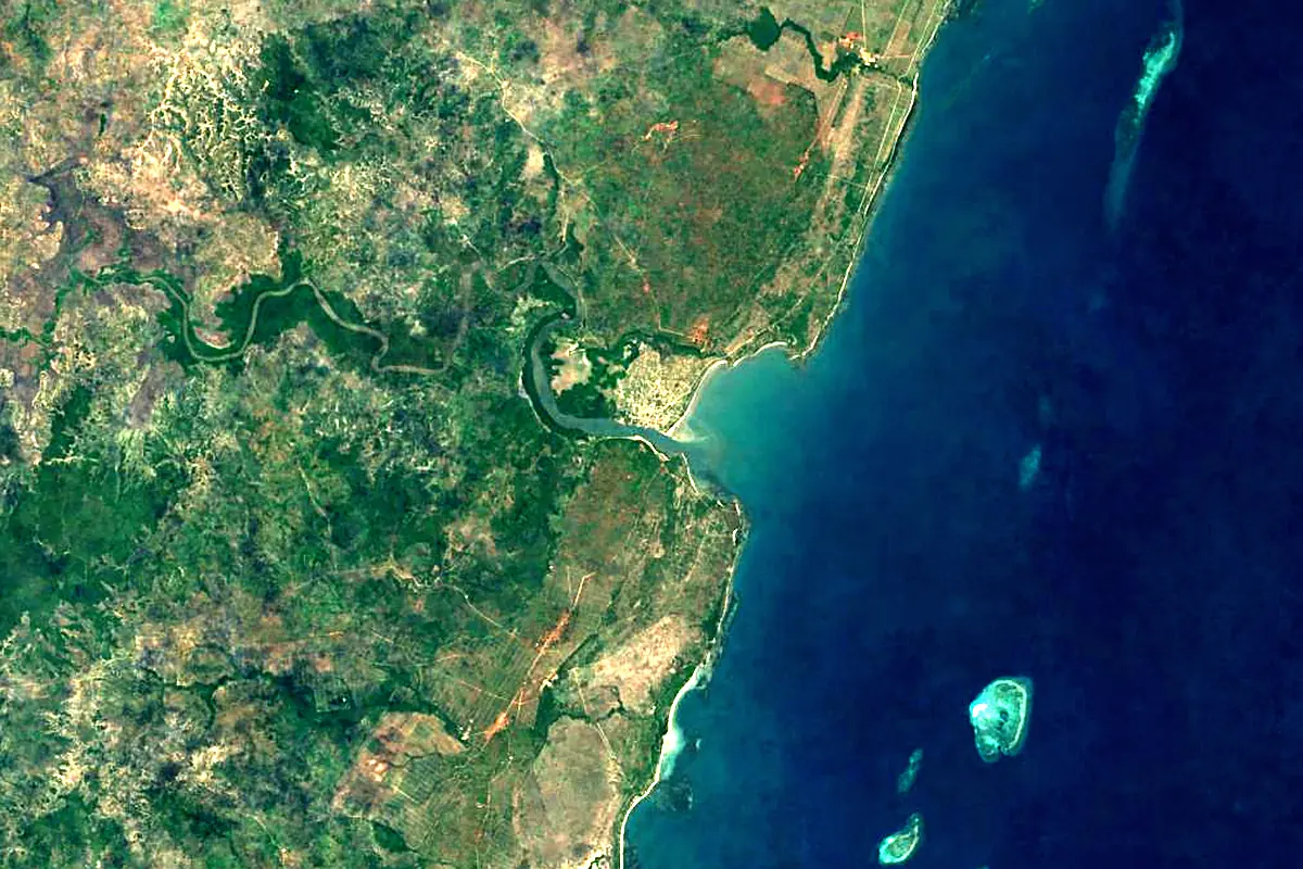 Pangani River: satellite view of the mouth